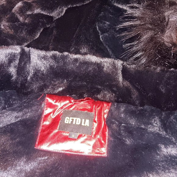 GIFTED LA VEST JACKET WITH HOOD RED WOMENS SMALL 100%POLYESTER - Picture 8 of 14